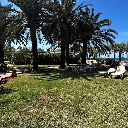 Maytechu Mia Primera Linea De Playa Διαμέρισμα *